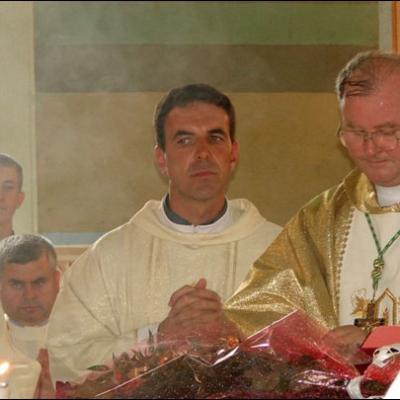 6 august 2009: Buruieneşti: Sfinţirea noii case parohiale
