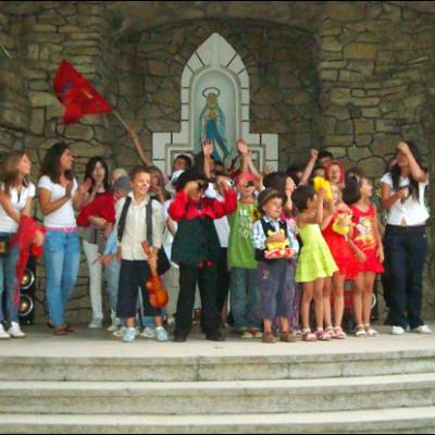 8 august 2009: Baraţi: Campusul "Vara împreună"