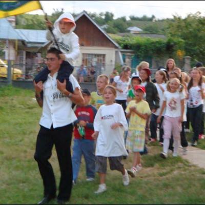 8 august 2009: Baraţi: Campusul "Vara împreună"