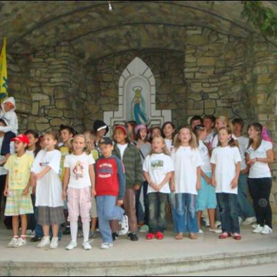 8 august 2009: Baraţi: Campusul "Vara împreună"
