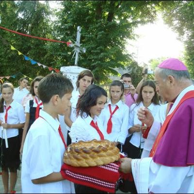 9 august: Barticeşti: Administrarea Mirului şi înmânarea mandatului misionar