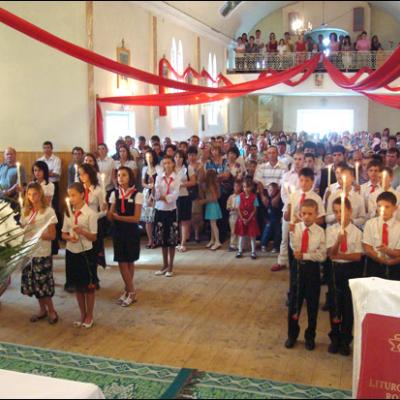 9 august: Barticeşti: Administrarea Mirului şi înmânarea mandatului misionar