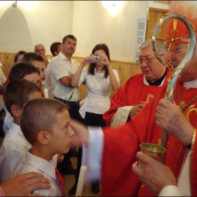 9 august: Barticeşti: Administrarea Mirului şi înmânarea mandatului misionar