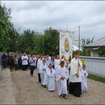 15 august 2009: Baraţi: Pelerinajul din sărbătoarea "Adormirea Maicii Domnului"
