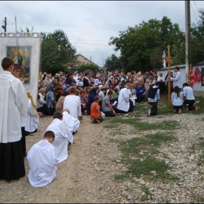 15 august 2009: Baraţi: Pelerinajul din sărbătoarea "Adormirea Maicii Domnului"