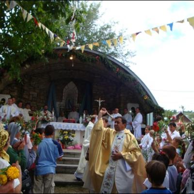 15 august 2009: Baraţi: Pelerinajul din sărbătoarea "Adormirea Maicii Domnului"