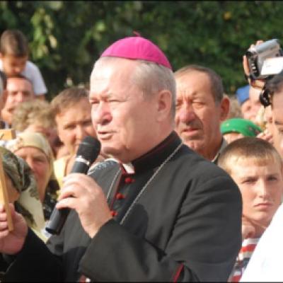 16 august 2009: Buhoci: Sărbătoarea sfinţirii bisericii