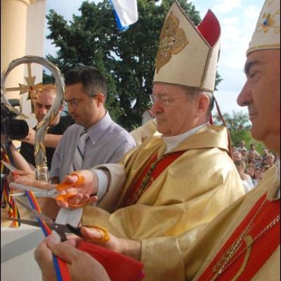 16 august 2009: Buhoci: Sărbătoarea sfinţirii bisericii