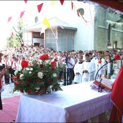 16 august 2009: Administrarea Mirului în Parohia Pildeşti