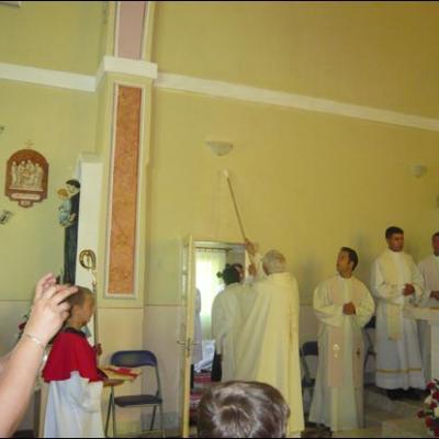 22 august: Garoafa: Consacrarea altarului şi sfinţirea bisericii