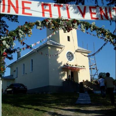 22 august 2009: Administrarea Mirului în Parohia Călugăreni şi filiala Roşiori