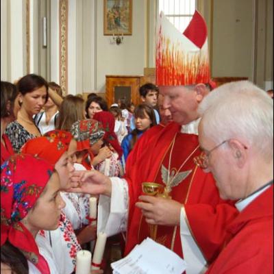 23 august 2009: Administrarea Mirului în Parohia Săbăoani