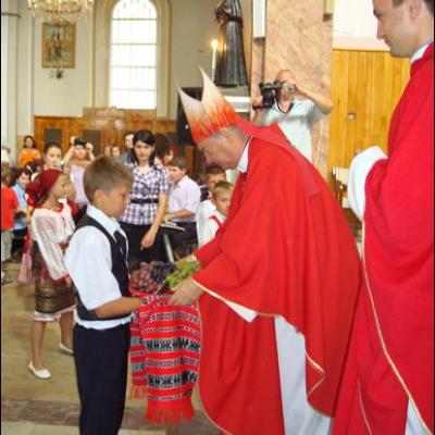23 august 2009: Administrarea Mirului în Parohia Săbăoani