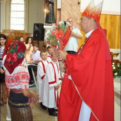 23 august 2009: Administrarea Mirului în Parohia Săbăoani