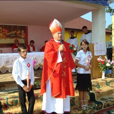 29 august 2009: Administrarea Mirului în filiala Bogdăneşti a Parohiei Prăjeşti