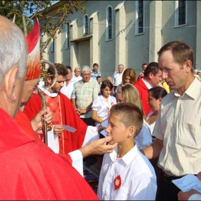 29 august 2009: Administrarea Mirului în filiala Bogdăneşti a Parohiei Prăjeşti