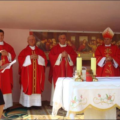 29 august 2009: Administrarea Mirului în filiala Bogdăneşti a Parohiei Prăjeşti