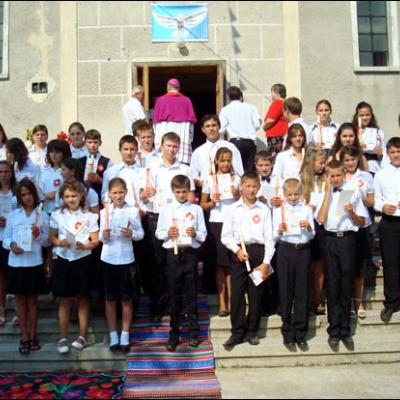 29 august 2009: Administrarea Mirului în filiala Bogdăneşti a Parohiei Prăjeşti