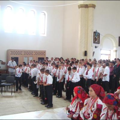 30 august 2009: Pustiana: Administrarea sacramentului Mirului