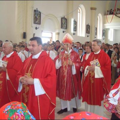 30 august 2009: Pustiana: Administrarea sacramentului Mirului