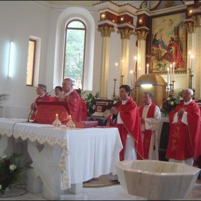 30 august 2009: Pustiana: Administrarea sacramentului Mirului