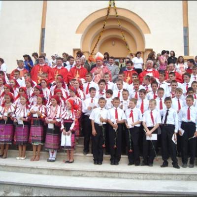 30 august 2009: Pustiana: Administrarea sacramentului Mirului