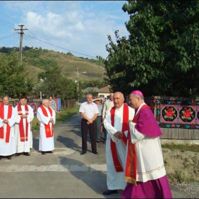 12 septembrie 2009: Administrarea Mirului în Parohia Chetriş