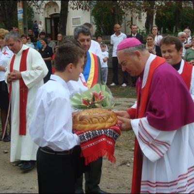 13 septembrie 2009: Administrarea Mirului în Parohia Bălţaţi