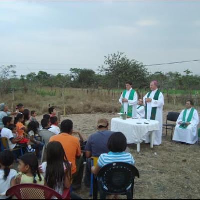 1-14 septembrie 2009: Vizita în Ecuador a PS Aurel Percă la preoţii misionari originari din Dieceza de Iaşi