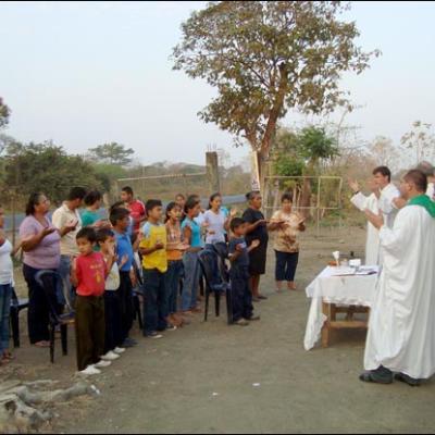1-14 septembrie 2009: Vizita în Ecuador a PS Aurel Percă la preoţii misionari originari din Dieceza de Iaşi
