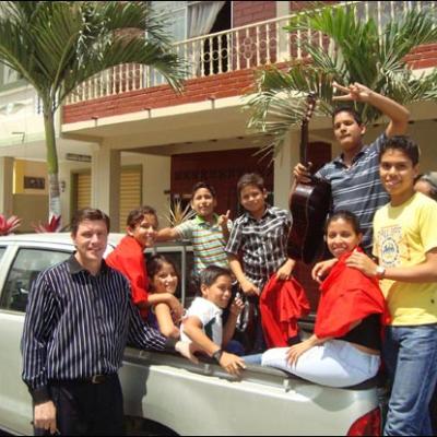 1-14 septembrie 2009: Vizita în Ecuador a PS Aurel Percă la preoţii misionari originari din Dieceza de Iaşi