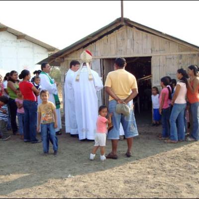 1-14 septembrie 2009: Vizita în Ecuador a PS Aurel Percă la preoţii misionari originari din Dieceza de Iaşi