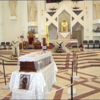 20 septembrie 2009: Bacău: Liturghie cu requiem pentru pr. Petru Mareş