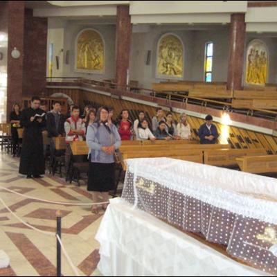 20 septembrie 2009: Bacău: Liturghie cu requiem pentru pr. Petru Mareş