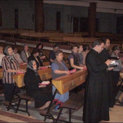 20 septembrie 2009: Bacău: Liturghie cu requiem pentru pr. Petru Mareş
