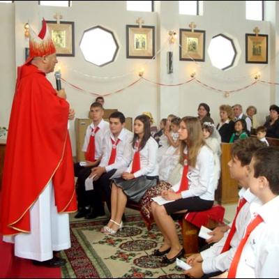 20 septembrie 2009: Administrarea Mirului în Parohia Tomeşti