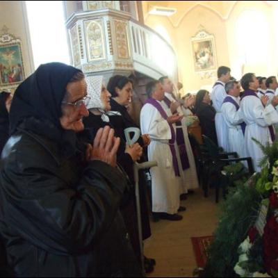 21 septembrie 2009: Faraoani: Funeraliile pr. Petru Mareş