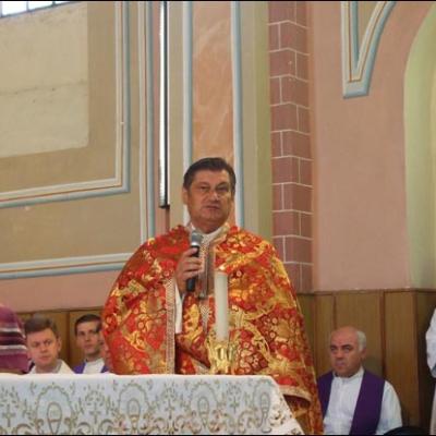 21 septembrie 2009: Faraoani: Funeraliile pr. Petru Mareş