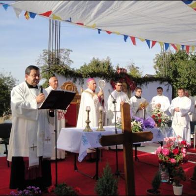 26 septembrie 2009: Bacău: Sfinţirea pietrei de temelie la noua biserică