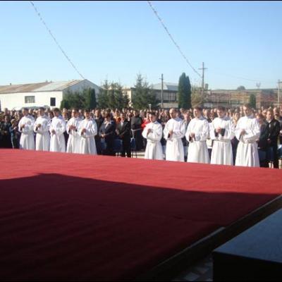 4 octombrie 2009: Roman: Sfinţiri de diaconi la Institutul Teologic Franciscan