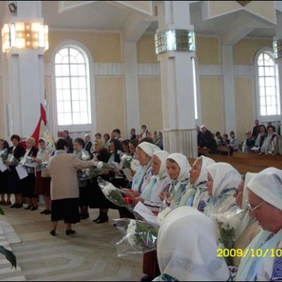 10 octombrie 2009: Butea: Mireasma petalelor de trandafiri (Foto: Iustian-Ionuţ Petre)