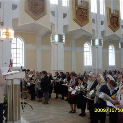 10 octombrie 2009: Butea: Mireasma petalelor de trandafiri (Foto: Iustian-Ionuţ Petre)