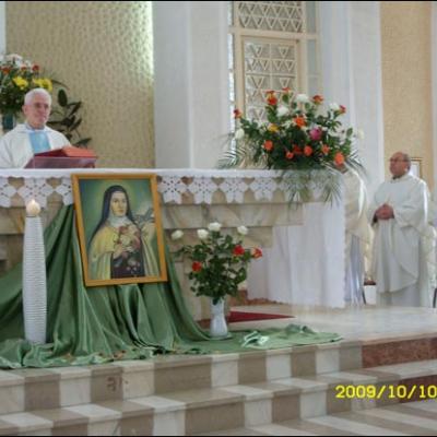 10 octombrie 2009: Butea: Mireasma petalelor de trandafiri (Foto: Iustian-Ionuţ Petre)