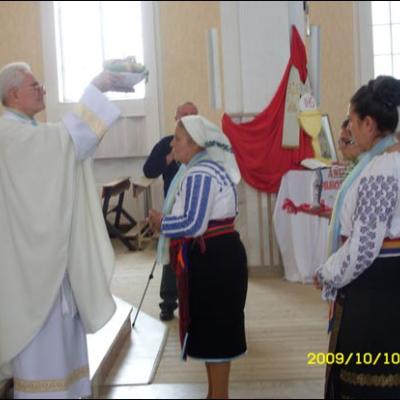 10 octombrie 2009: Butea: Mireasma petalelor de trandafiri (Foto: Iustian-Ionuţ Petre)