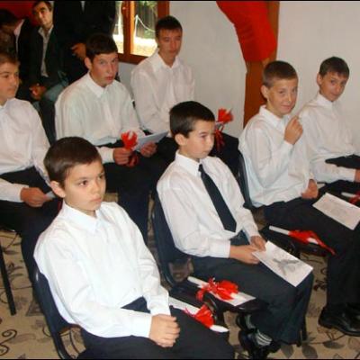 10 octombrie 2009: Administrarea Mirului în Parohia Dancu