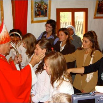 10 octombrie 2009: Administrarea Mirului în Parohia Dancu