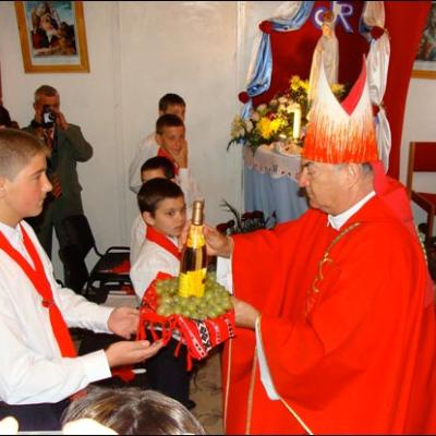 10 octombrie 2009: Administrarea Mirului în Parohia Dancu