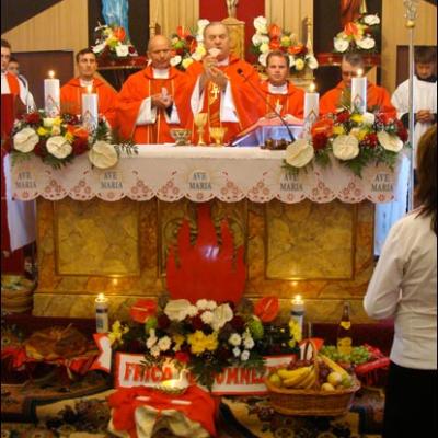 10 octombrie 2009: Administrarea Mirului în Parohia Dancu