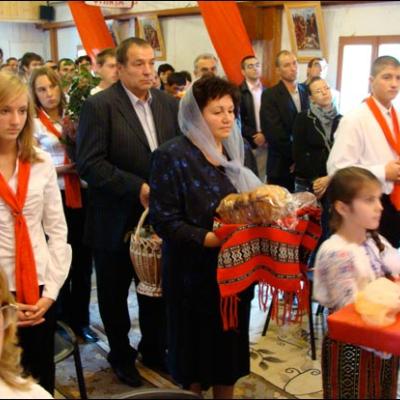 10 octombrie 2009: Administrarea Mirului în Parohia Dancu