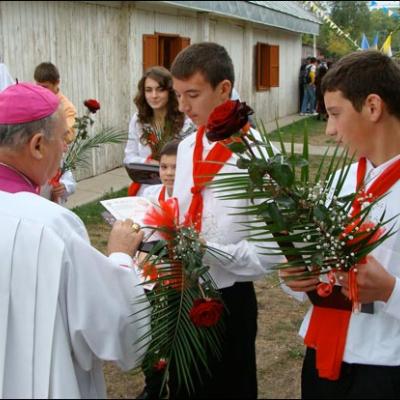 10 octombrie 2009: Administrarea Mirului în Parohia Dancu